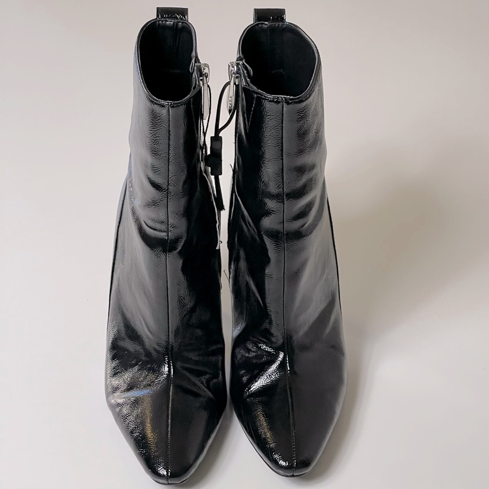 Zara Patent Leather Boots In Black Size 8